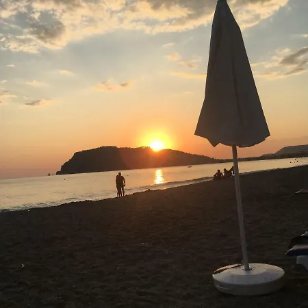 Apartment Квартира В Элитном Жк Алании 100М От Пляжа Alanya